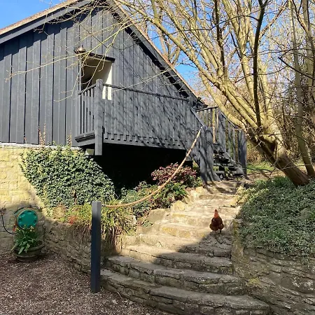Larkham Loft Apartment Teffont Magna Exterior photo