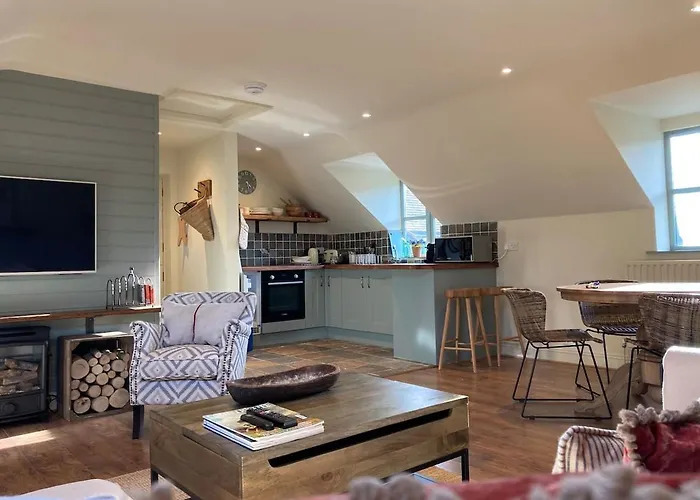 Larkham Loft